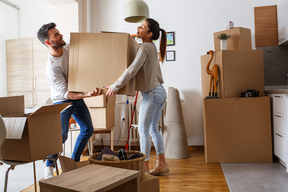 How to Prevent Back Injuries While Moving Boxes